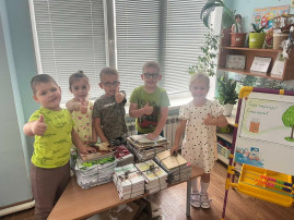 "Спасаем деревья с Эколятами". "Спасаем деревья с Эколятами".